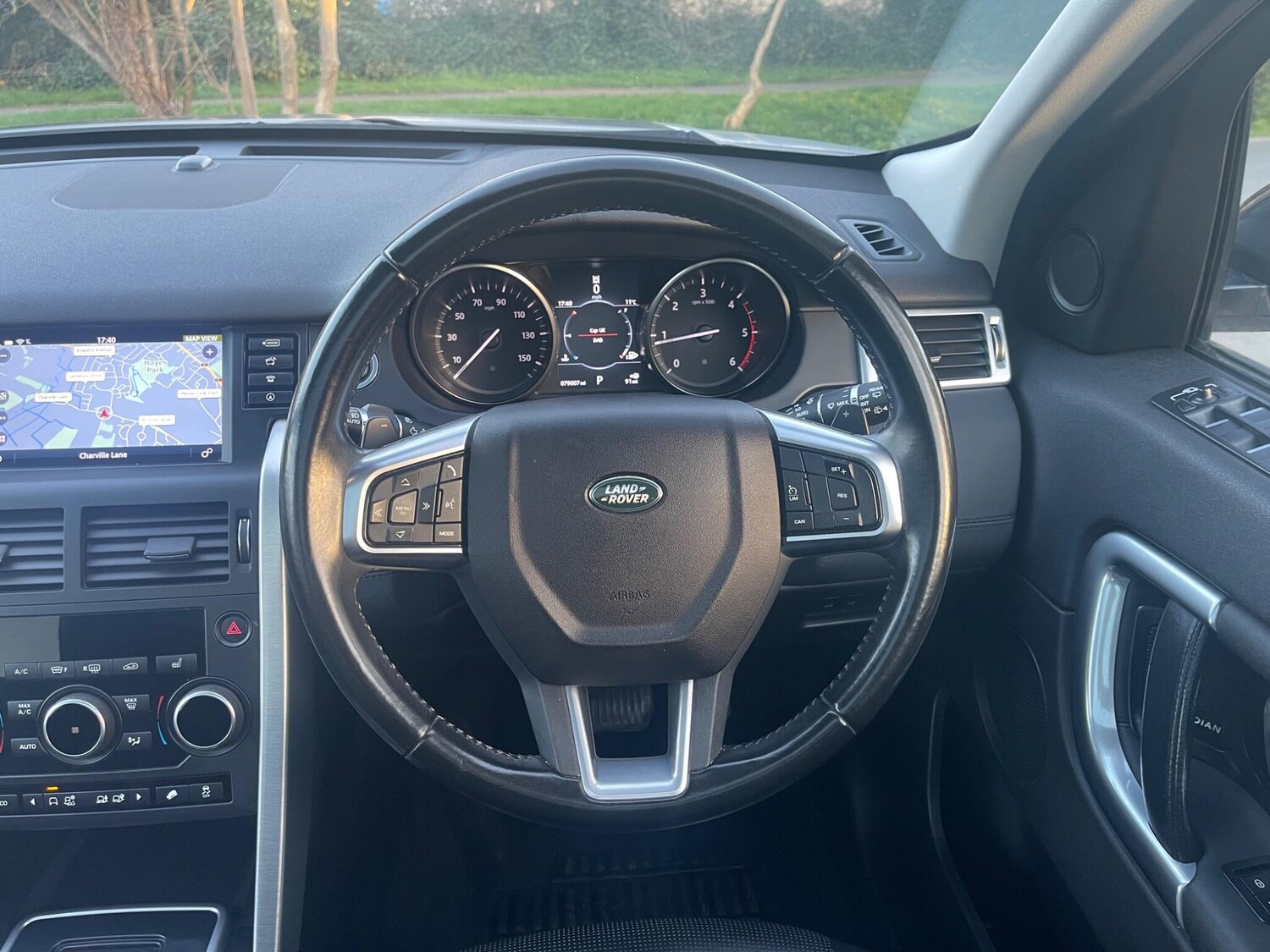 Used Land Rover Discovery Sport 2017 for sale - 77940704: Photo 14