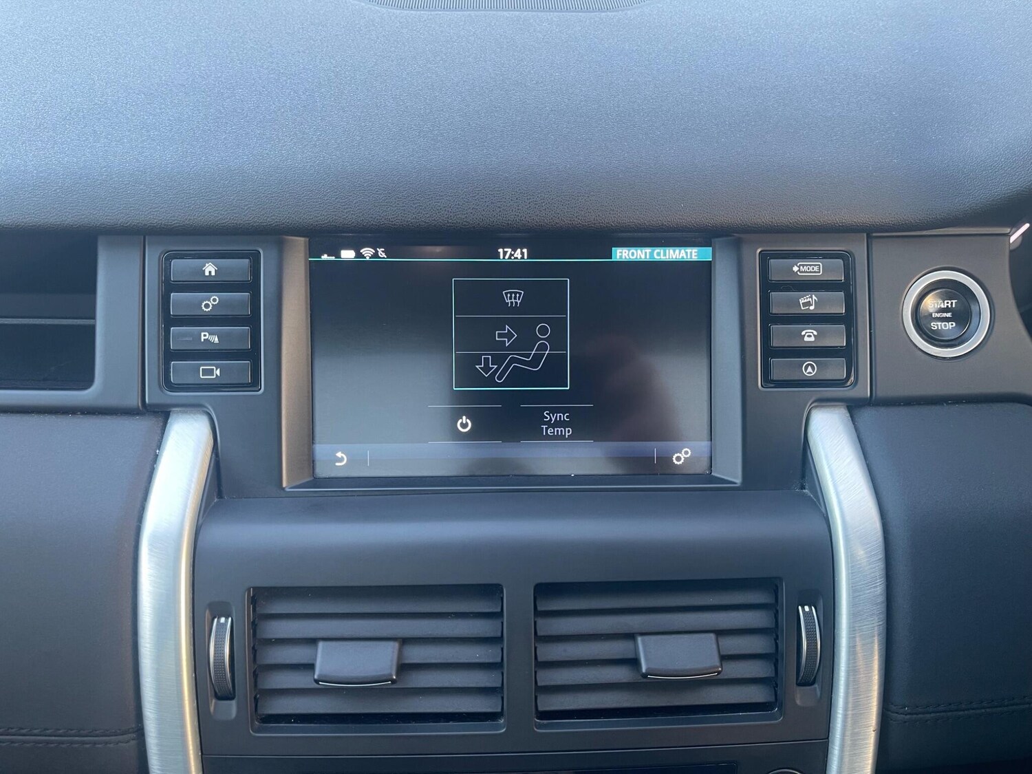 Used Land Rover Discovery Sport 2017 for sale - 77940704: Photo 23