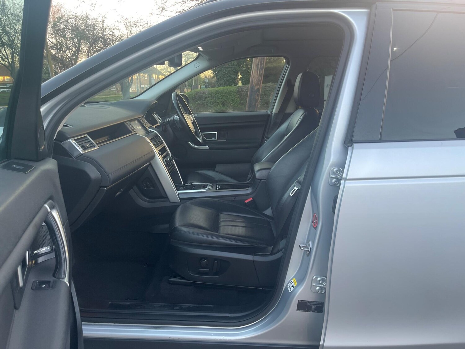 Used Land Rover Discovery Sport 2017 for sale - 77940704: Photo 28