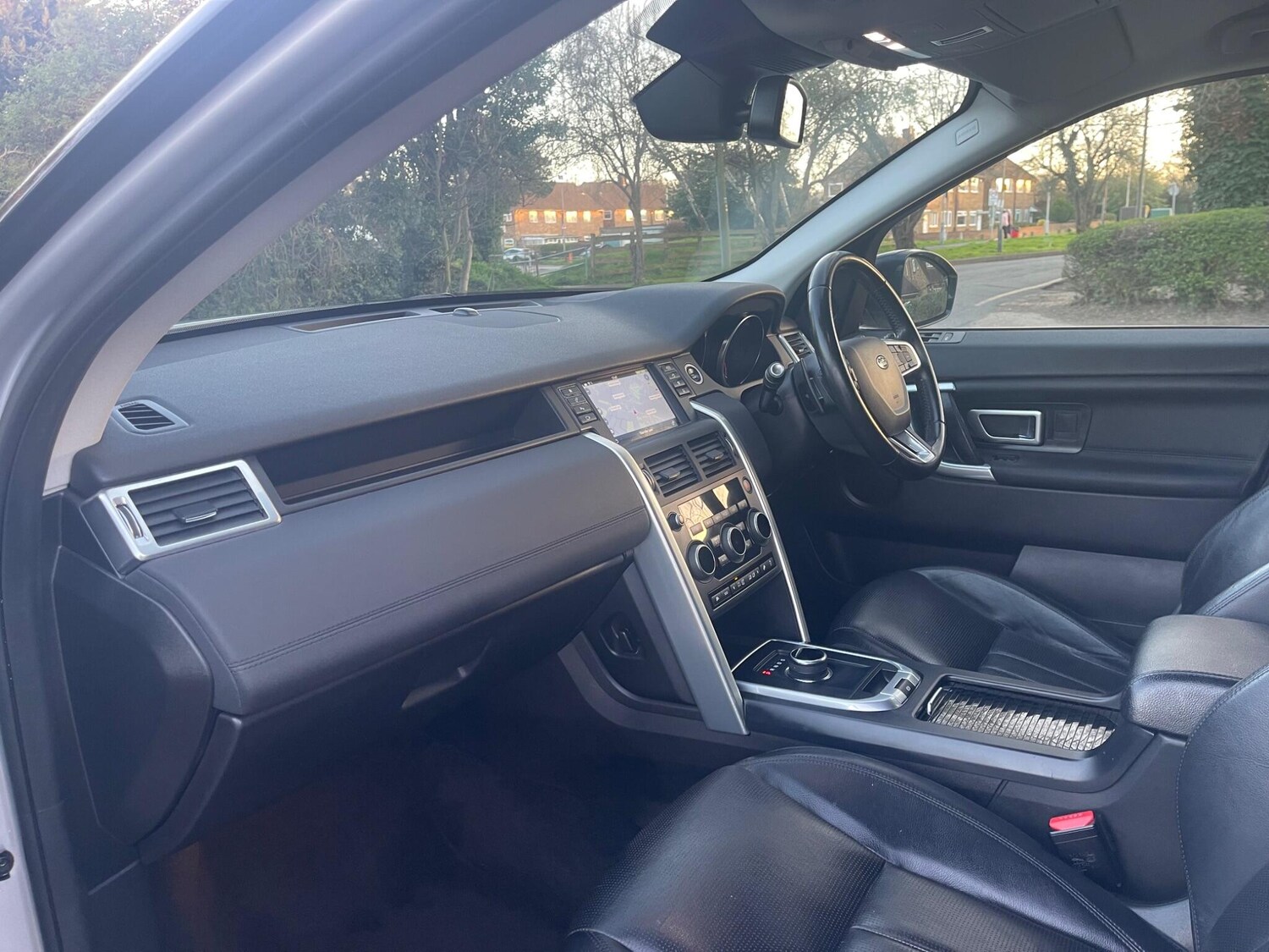 Used Land Rover Discovery Sport 2017 for sale - 77940704: Photo 29