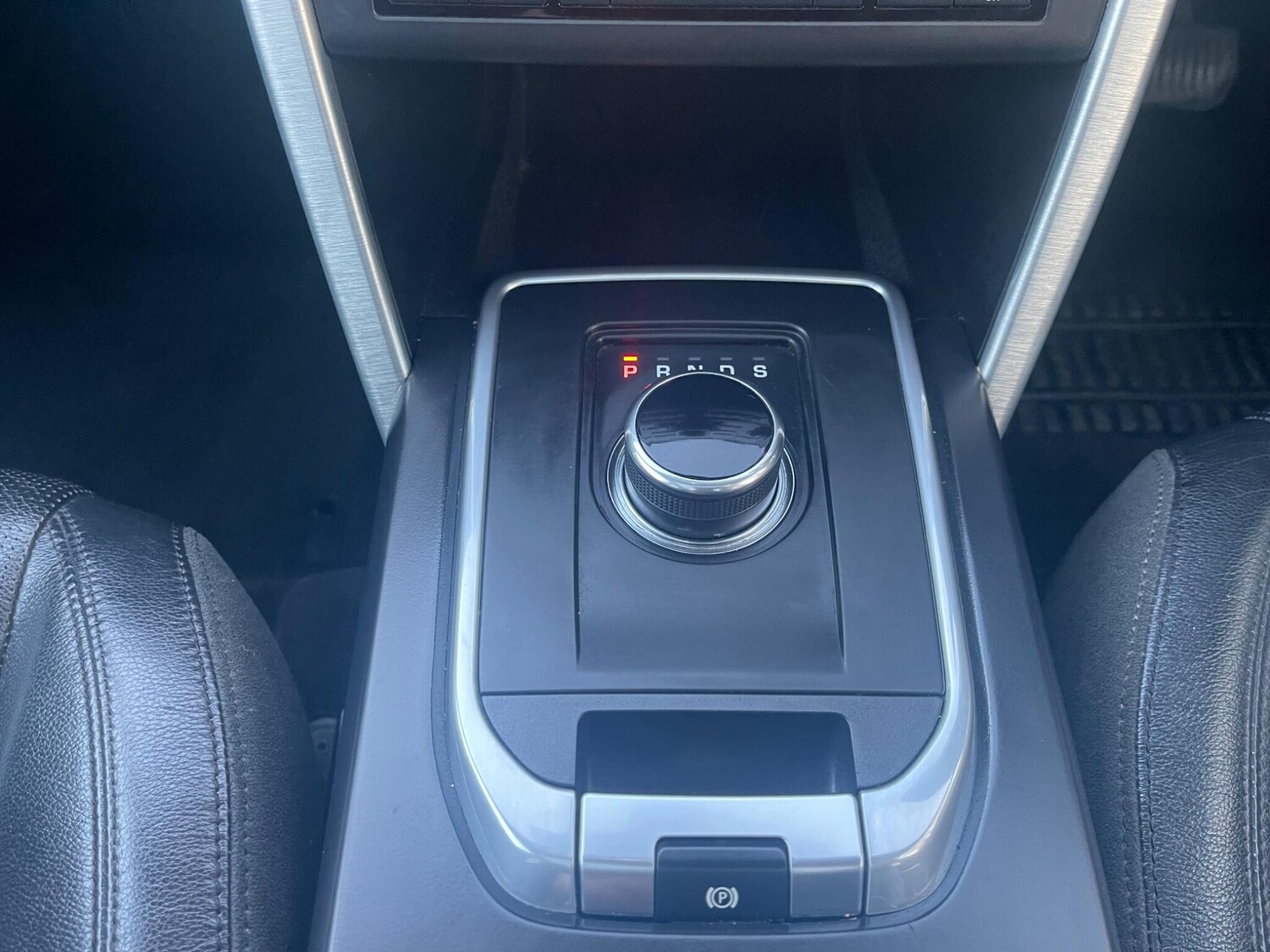 Used Land Rover Discovery Sport 2017 for sale - 77940704: Photo 35