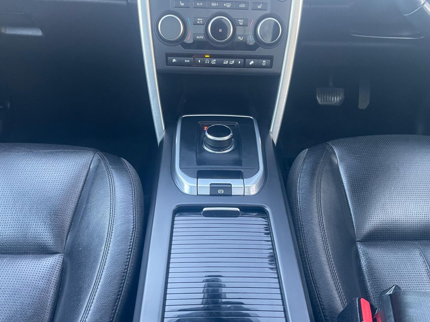 Used Land Rover Discovery Sport 2017 for sale - 77940704: Photo 37