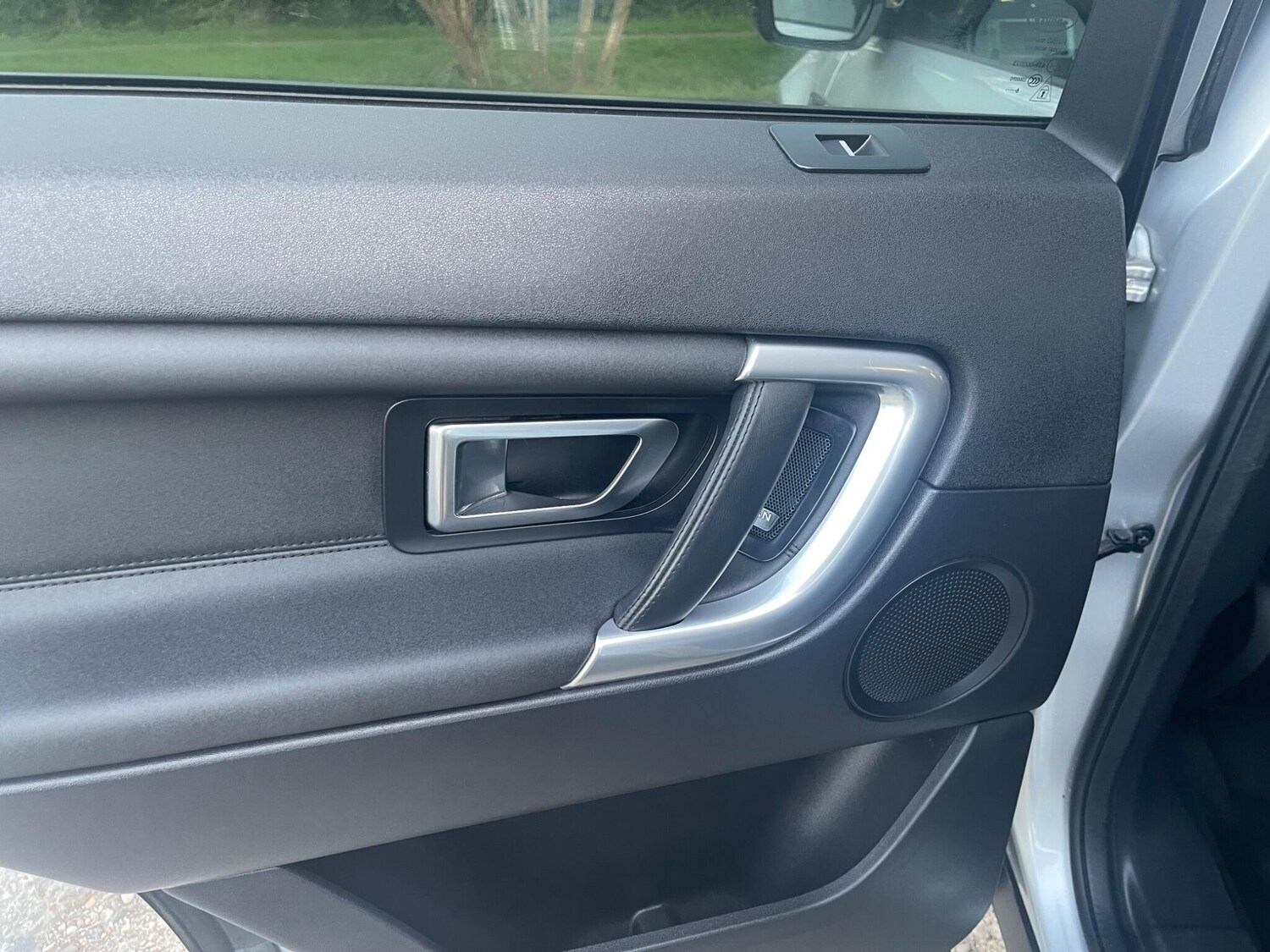 Used Land Rover Discovery Sport 2017 for sale - 77940704: Photo 64