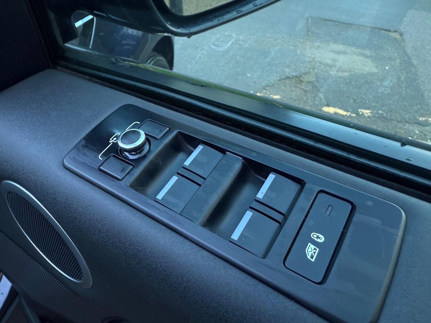 Used Land Rover Discovery for sale - 78020416: Photo 23