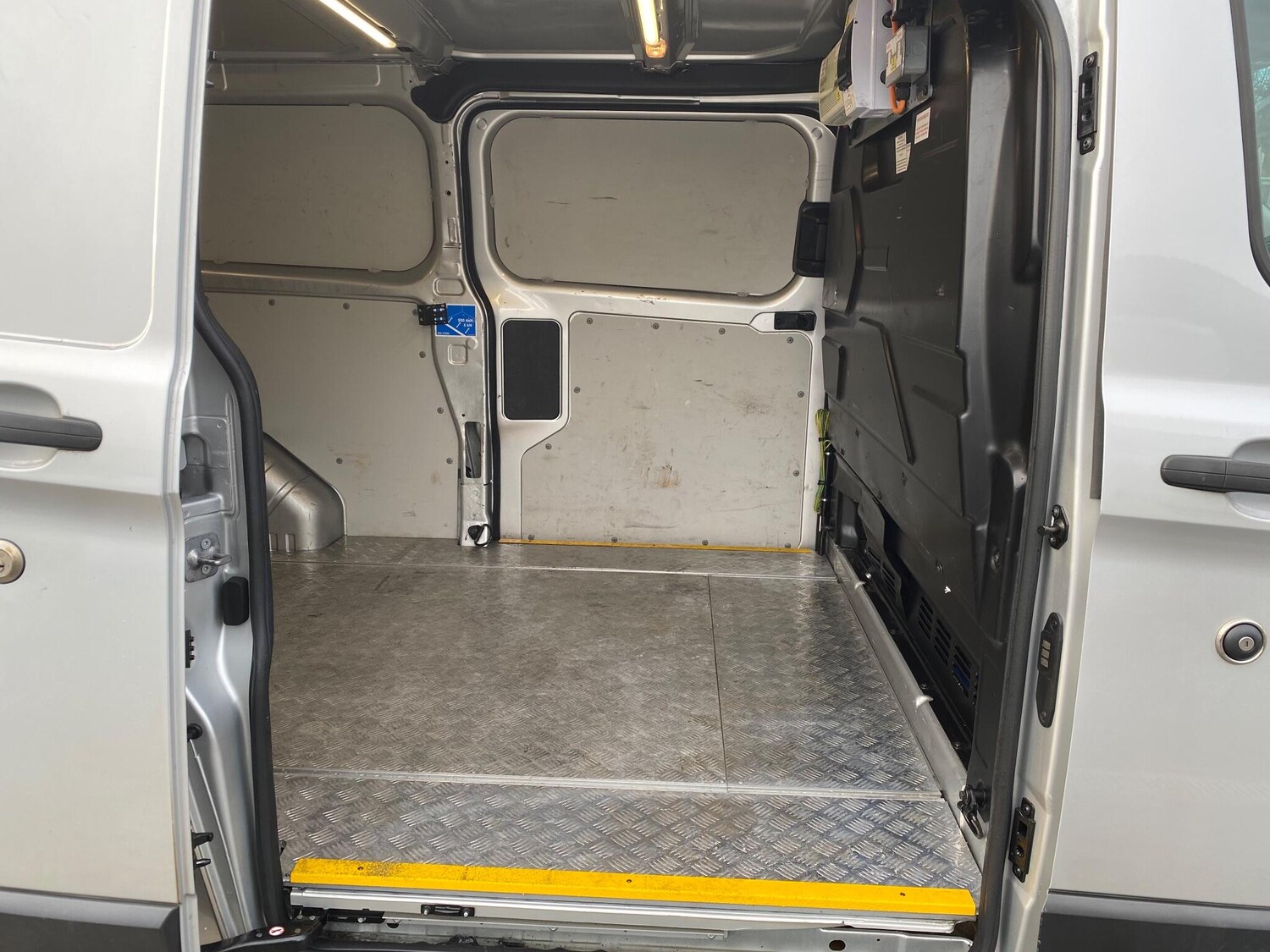 Used Ford Transit Custom 2022 for sale - 76752737: Photo 28