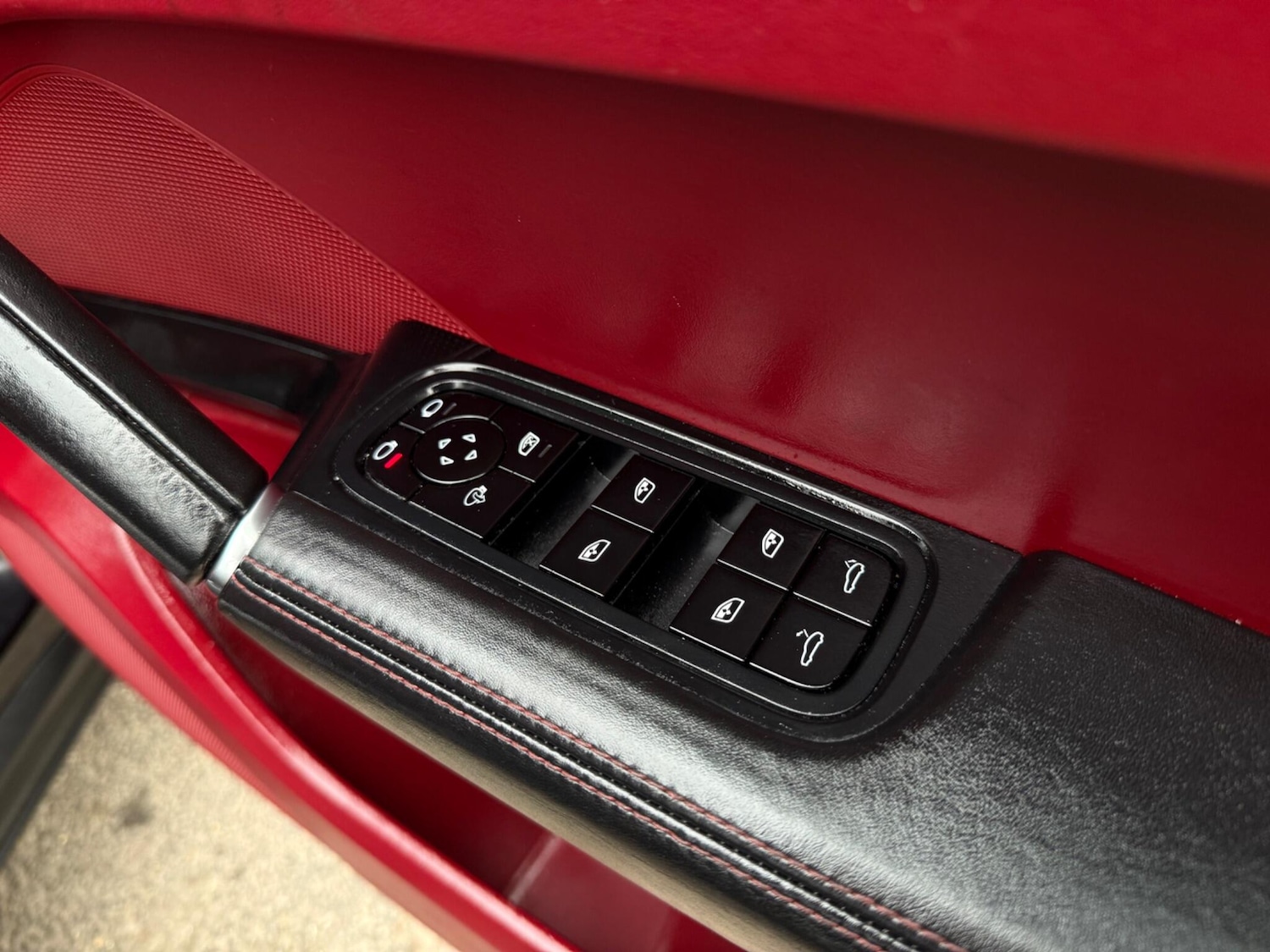 Used Porsche Cayenne 2018 for sale - 77909379: Photo 26