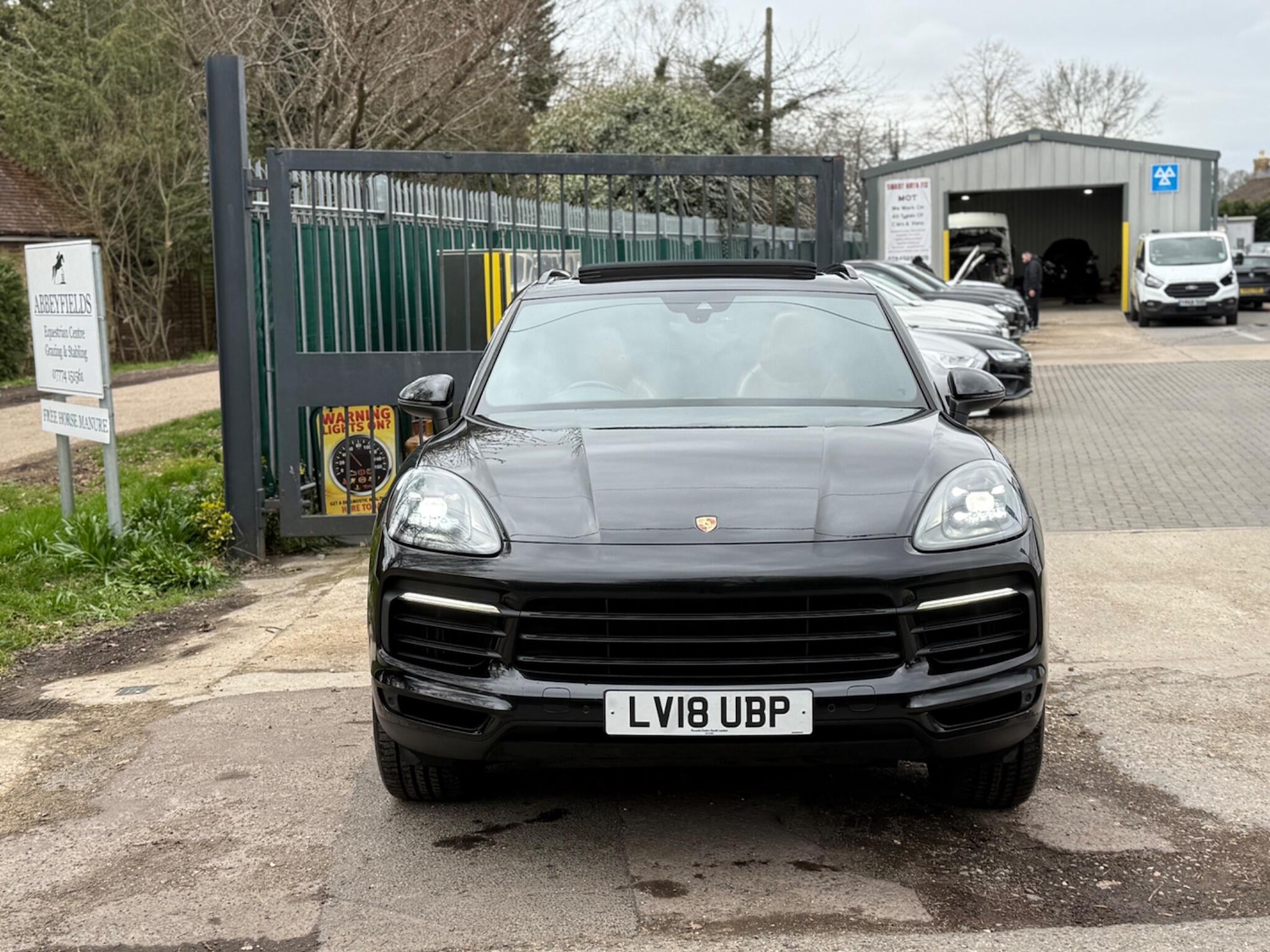 Used Porsche Cayenne 2018 for sale - 77909379: Photo 3