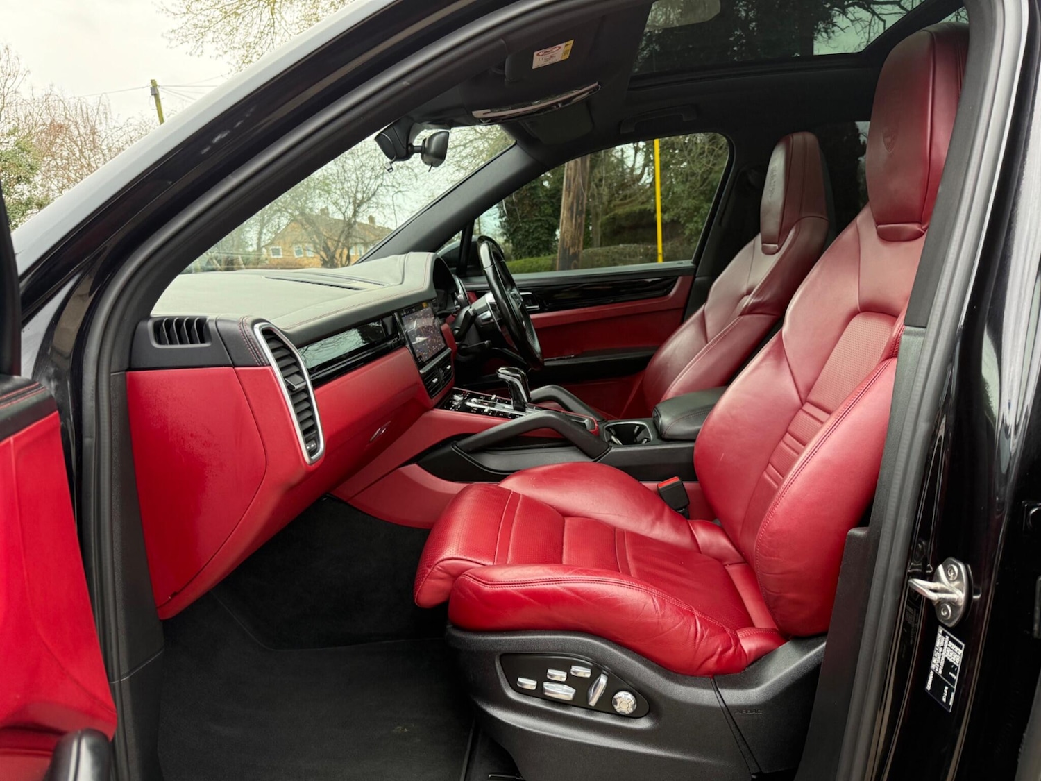 Used Porsche Cayenne 2018 for sale - 77909379: Photo 41