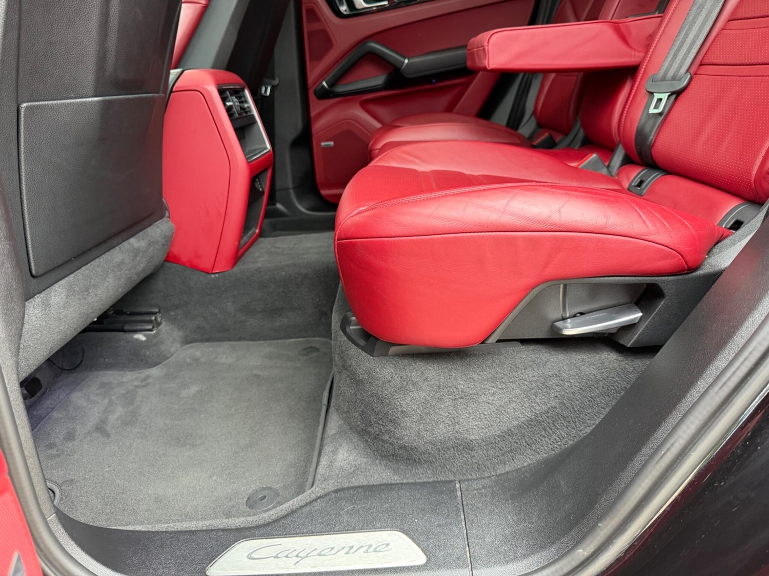 Used Porsche Cayenne 2018 for sale - 77909379: Photo 51