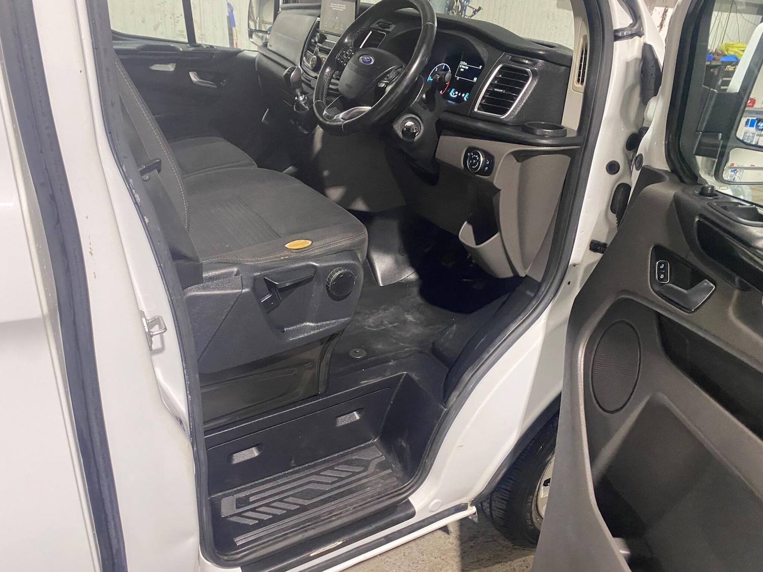 Used Ford Transit Custom 2020 for sale - 76440906: Photo 26