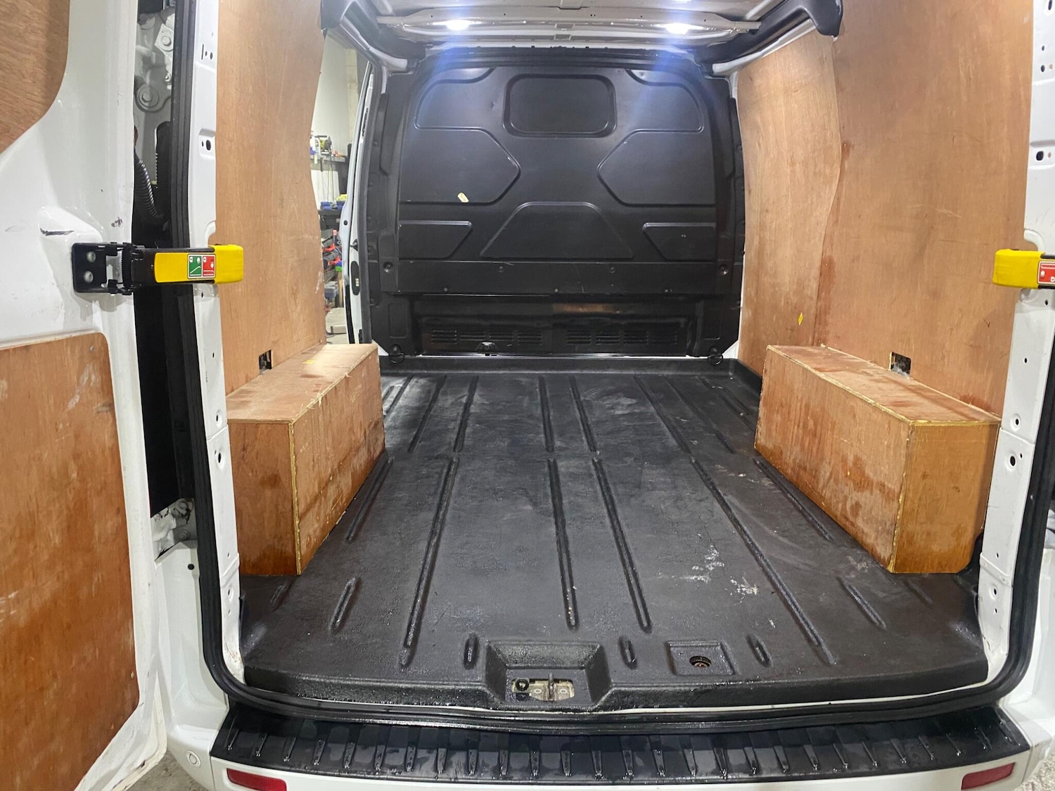 Used Ford Transit Custom 2020 for sale - 76440906: Photo 40