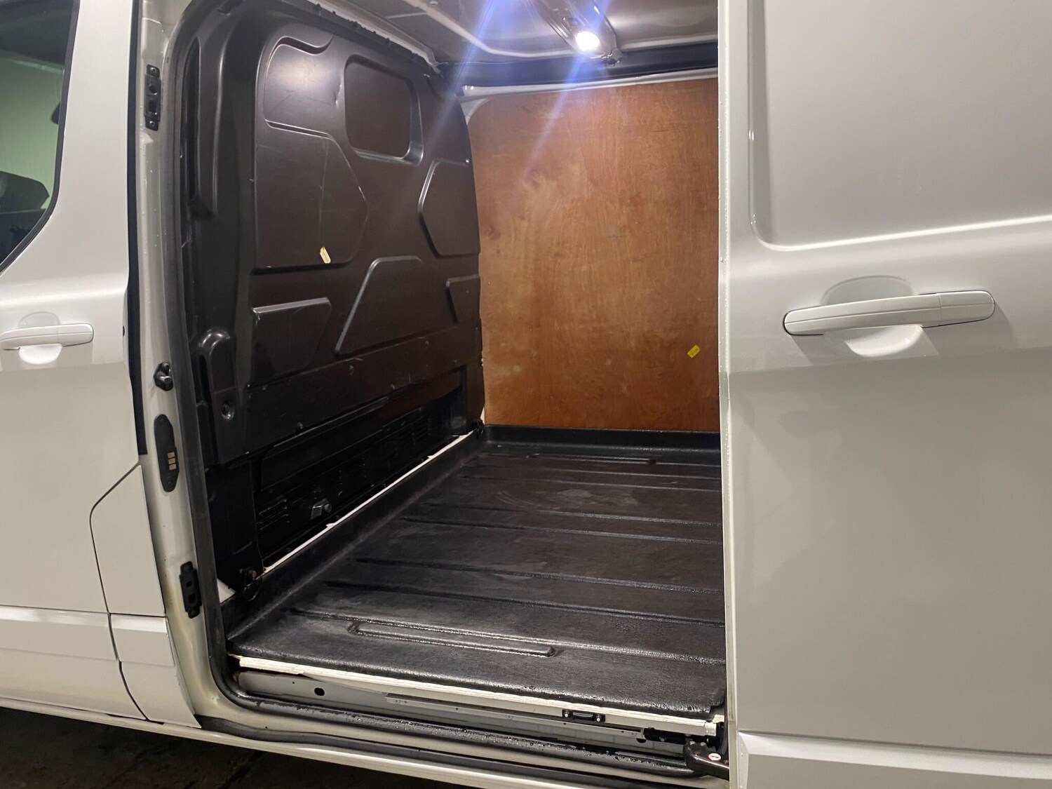 Used Ford Transit Custom 2020 for sale - 76440906: Photo 43