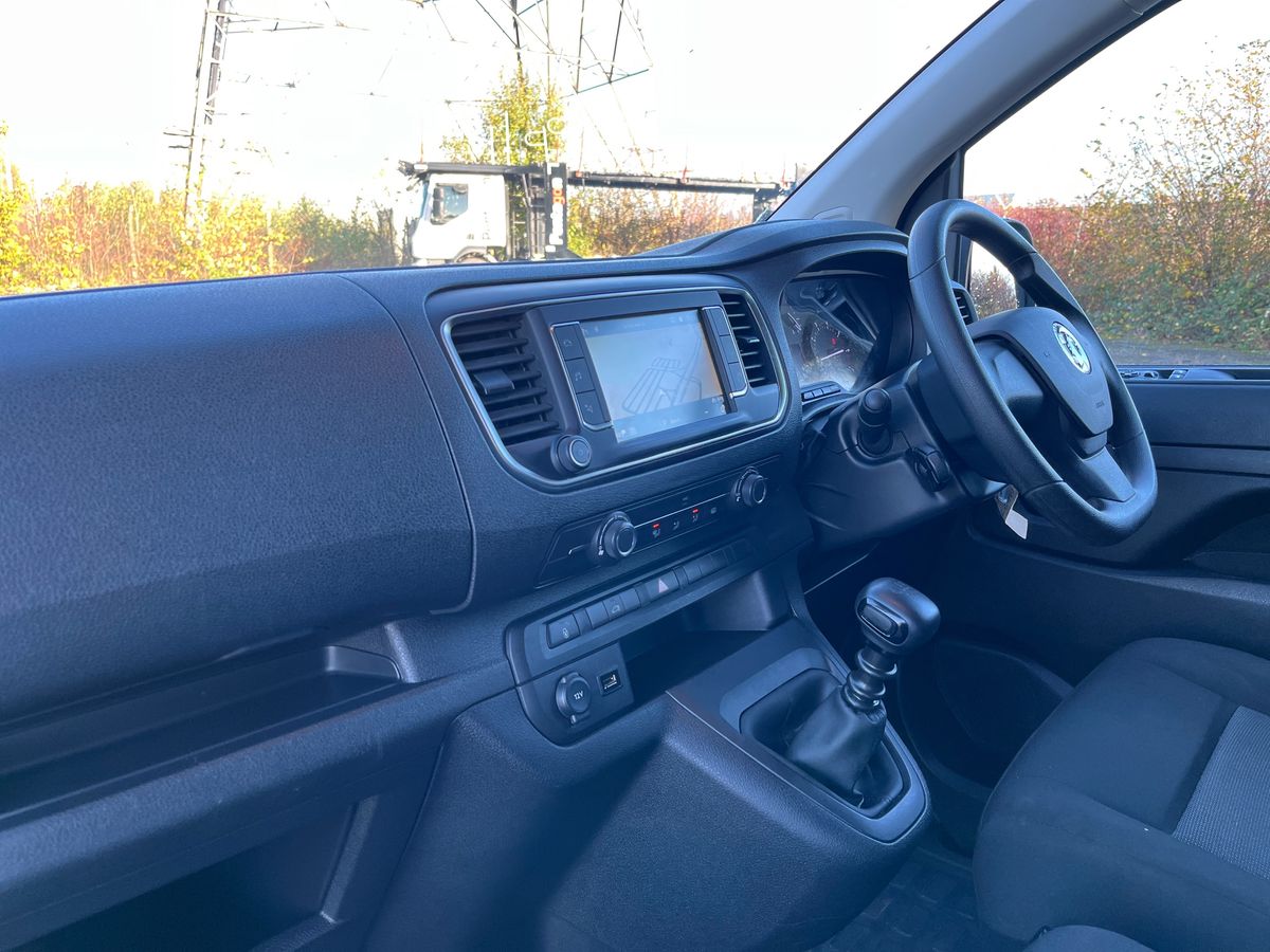 Used Vauxhall Vivaro 2023 for sale - 76769079: Photo 8