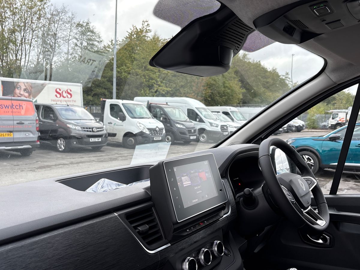 Used Renault Trafic 2025 for sale - 76805173: Photo 9