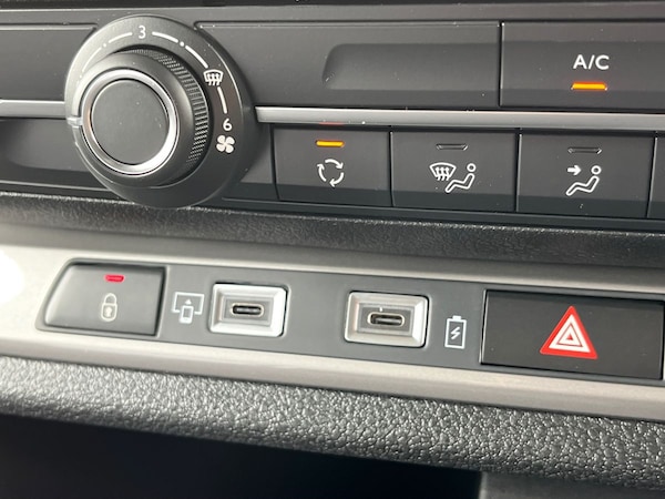 Used Vauxhall Vivaro 2024 for sale - 73902631: Photo 30