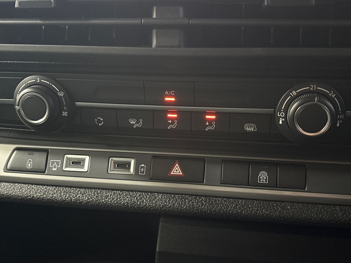 Used Vauxhall Vivaro for sale - 77077671: Photo 27