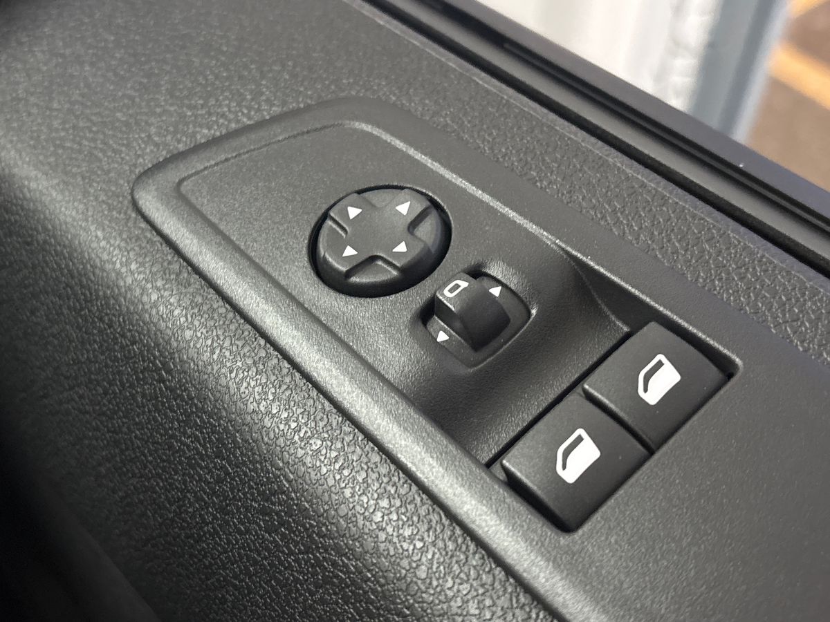 Used Vauxhall Vivaro for sale - 77077671: Photo 29