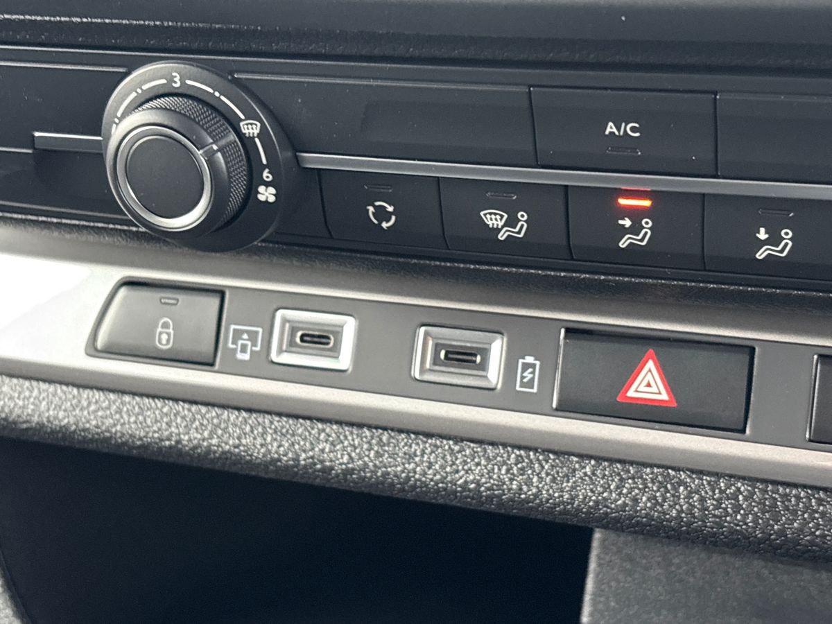 Used Vauxhall Vivaro for sale - 77077669: Photo 29