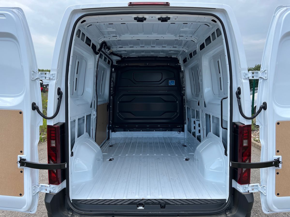Used Renault Master 2025 for sale - 76402962: Photo 12