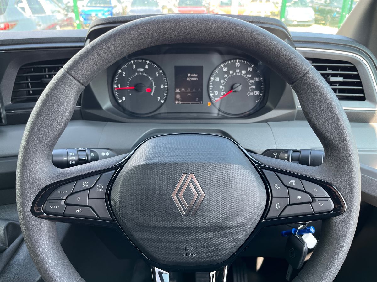 Used Renault Master 2025 for sale - 76402962: Photo 29