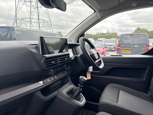 Used Vauxhall Vivaro 2025 for sale - 76141366: Photo 9