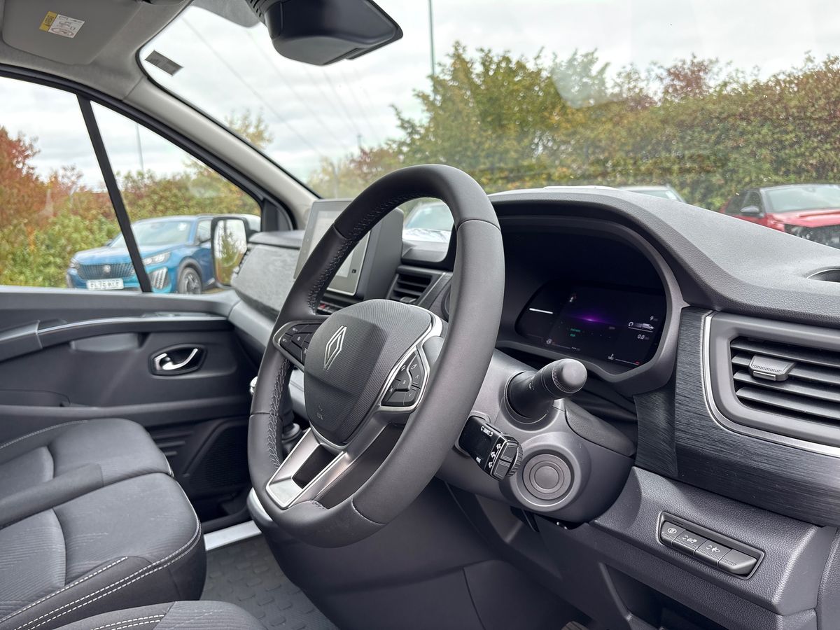 Used Renault Trafic 2025 for sale - 76197798: Photo 6