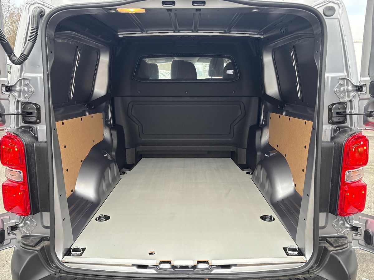 Used Vauxhall Vivaro 2025 for sale - 77154232: Photo 12