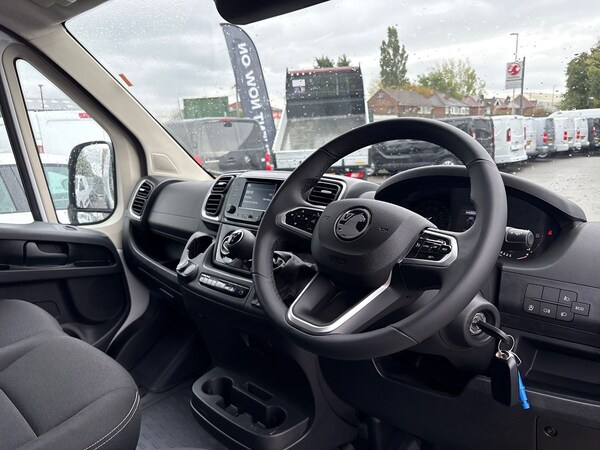 Used Vauxhall Movano 2025 for sale - 76133440: Photo 6