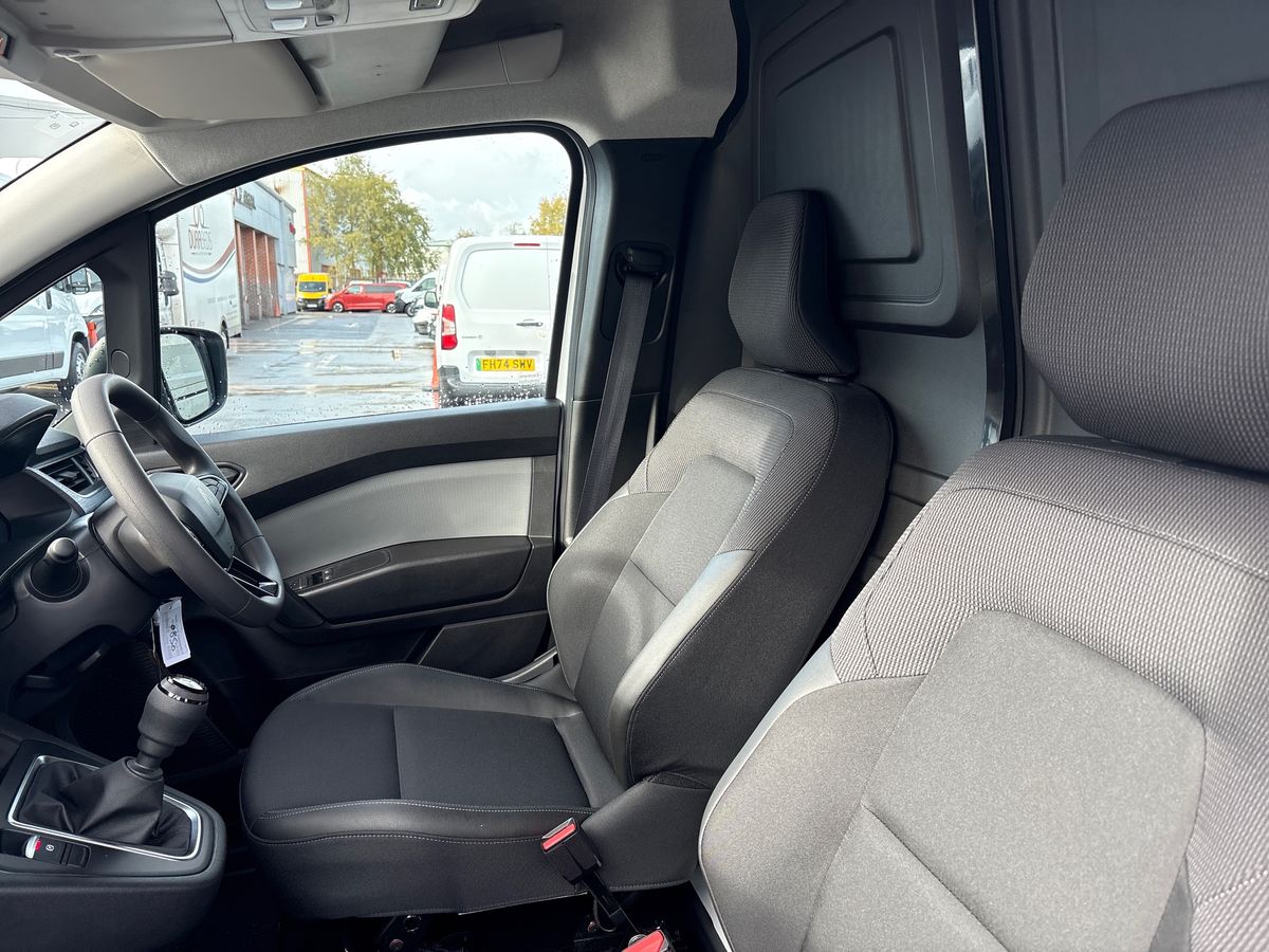 Used Renault Kangoo 2025 for sale - 76329015: Photo 10