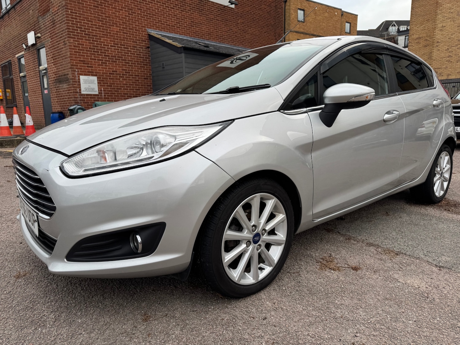 Used Ford Fiesta 2017 for sale - 76830337: Photo 1