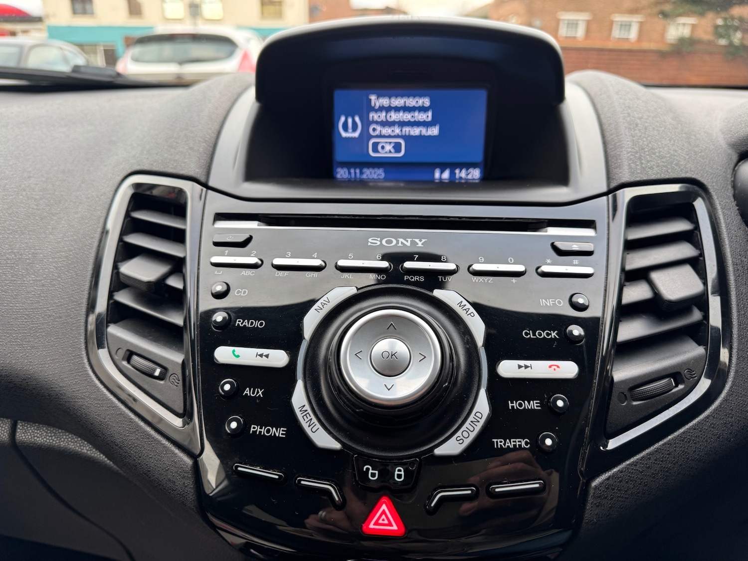 Used Ford Fiesta 2017 for sale - 76830337: Photo 15