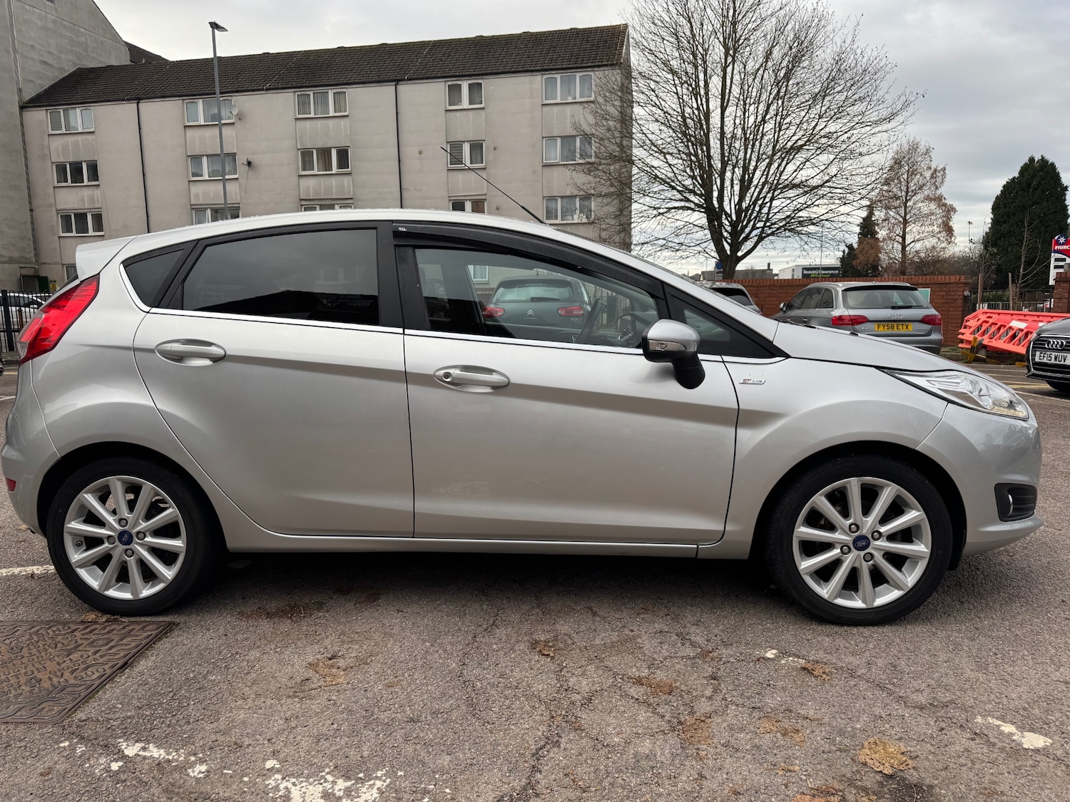 Used Ford Fiesta 2017 for sale - 76830337: Photo 5