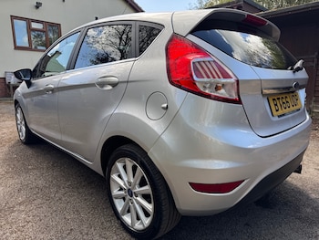 Used Ford Fiesta 2017 for sale - 78748282: Photo