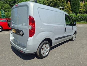 Used Vauxhall Combo 2015 for sale - 78995292: Photo