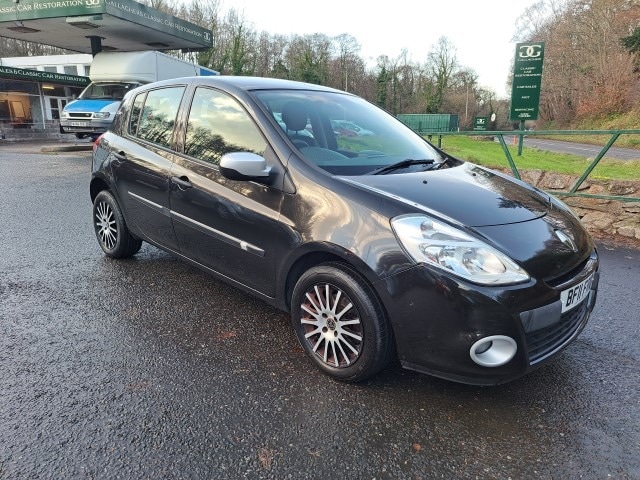 Used Renault Clio 2011 for sale - 76815154: Photo 3