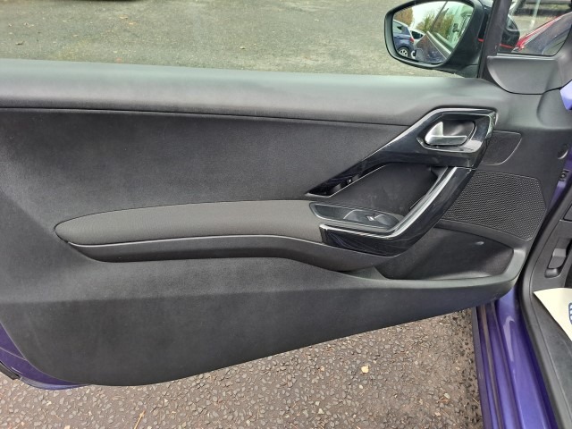 Used Peugeot 208 2013 for sale - 76735683: Photo 10