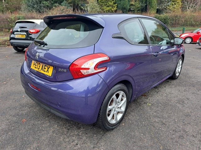 Used Peugeot 208 2013 for sale - 76735683: Photo 6