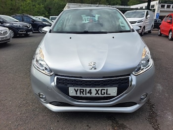 Used Peugeot 208 2014 for sale - 78296634: Photo