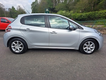 Used Peugeot 208 2014 for sale - 78296634: Photo