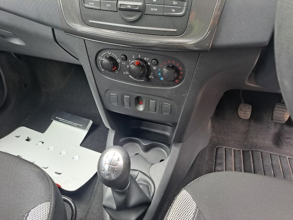 Used Dacia Sandero Stepway 2018 for sale - 75422056: Photo 17