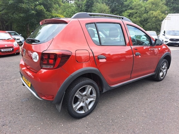 Used Dacia Sandero Stepway 2018 for sale - 75422056: Photo 4