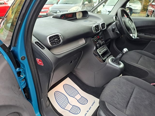 Used Citroen C3 Picasso 2010 for sale - 76493623: Photo 4