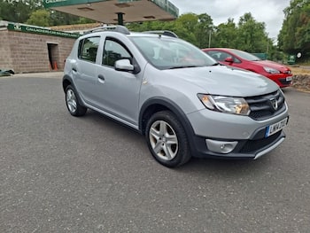 Used Dacia Sandero Stepway 2014 for sale - 79853438: Photo