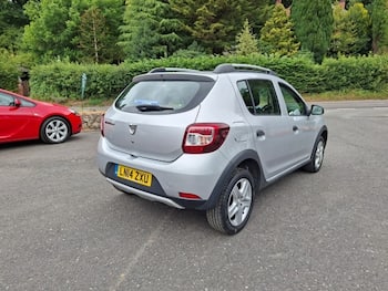 Used Dacia Sandero Stepway 2014 for sale - 79853438: Photo