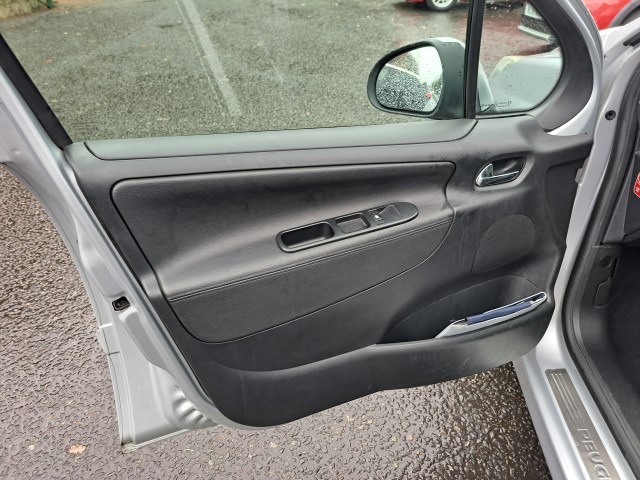 Used Peugeot 207 2013 for sale - 76817461: Photo 13