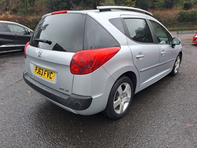 Used Peugeot 207 2013 for sale - 76817461: Photo 4