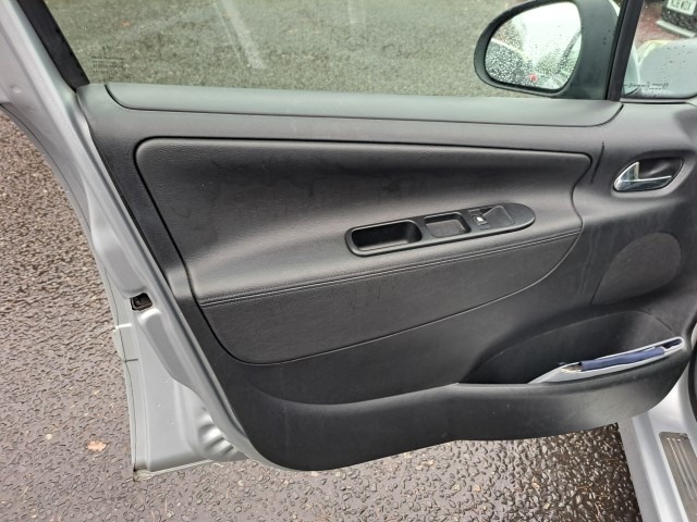 Used Peugeot 207 2013 for sale - 76817461: Photo 9