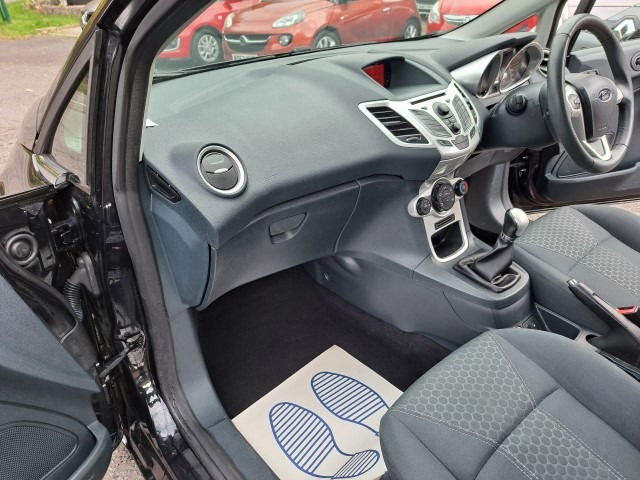 Used Ford Fiesta 2012 for sale - 76492467: Photo 16