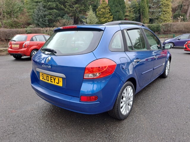 Used Renault Clio 2010 for sale - 77475054: Photo 4