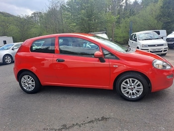 Used Fiat Punto 2015 for sale - 78296646: Photo